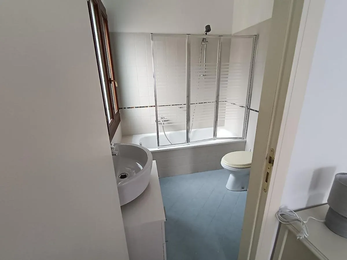 Spacious Apartment With 3 Bedrooms Venice Italy