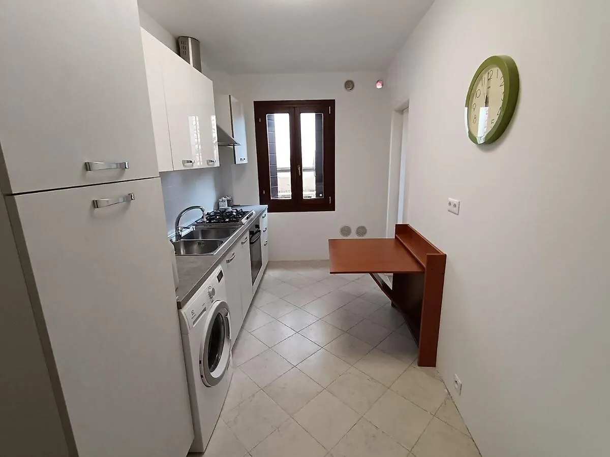 Spacious Apartment With 3 Bedrooms Venice Italy